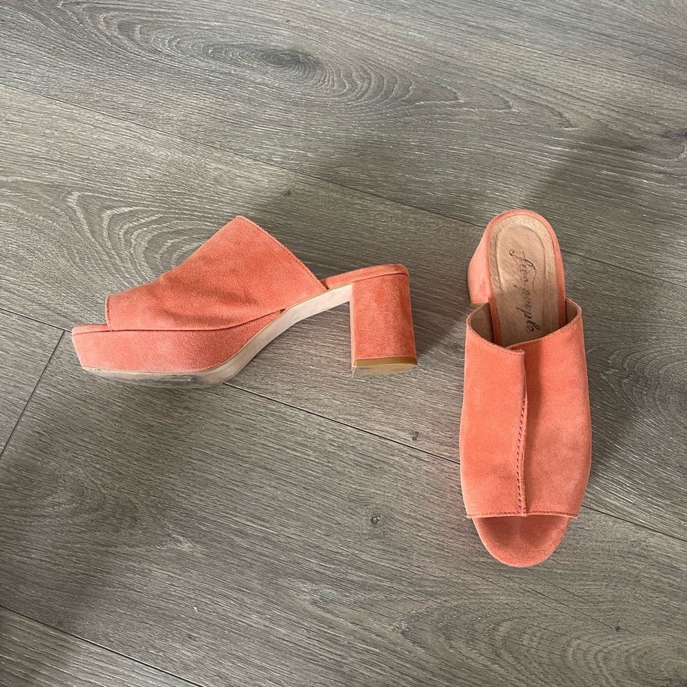 FREE PEOPLE MULES